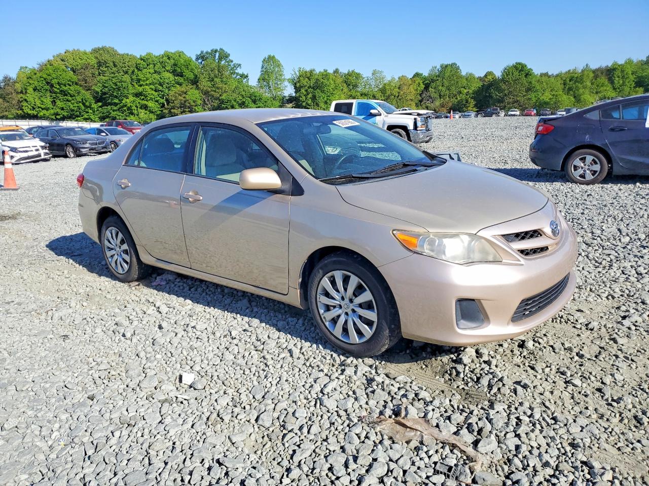 2012 TOYOTA COROLLA LE photo 10