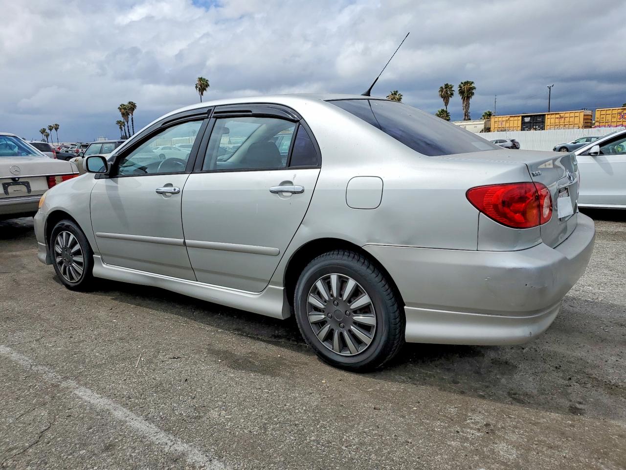 2003 TOYOTA COROLLA S photo 4