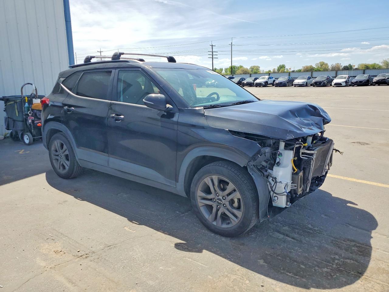 2023 KIA SELTOS S photo 4