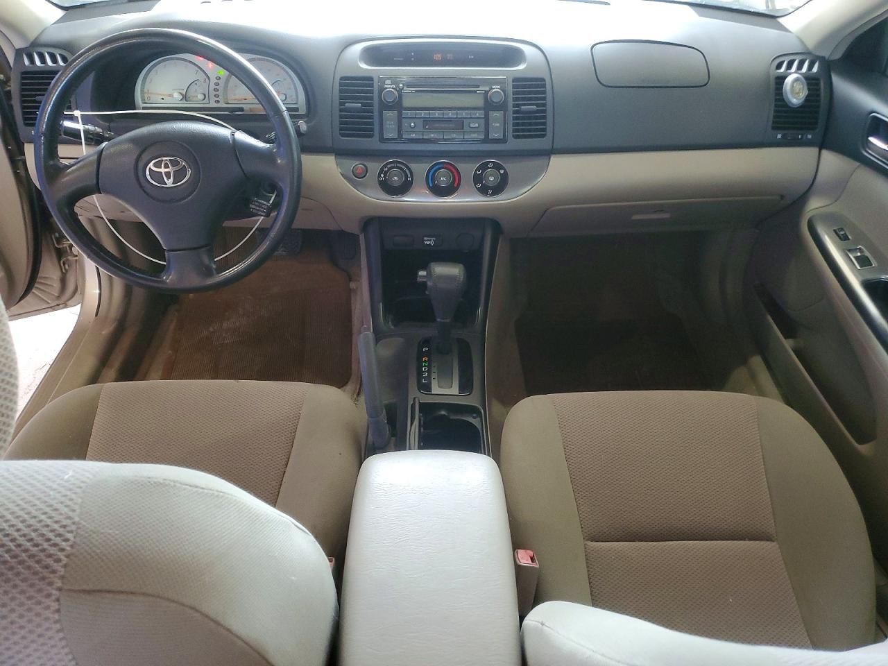 2002 TOYOTA CAMRY photo 15