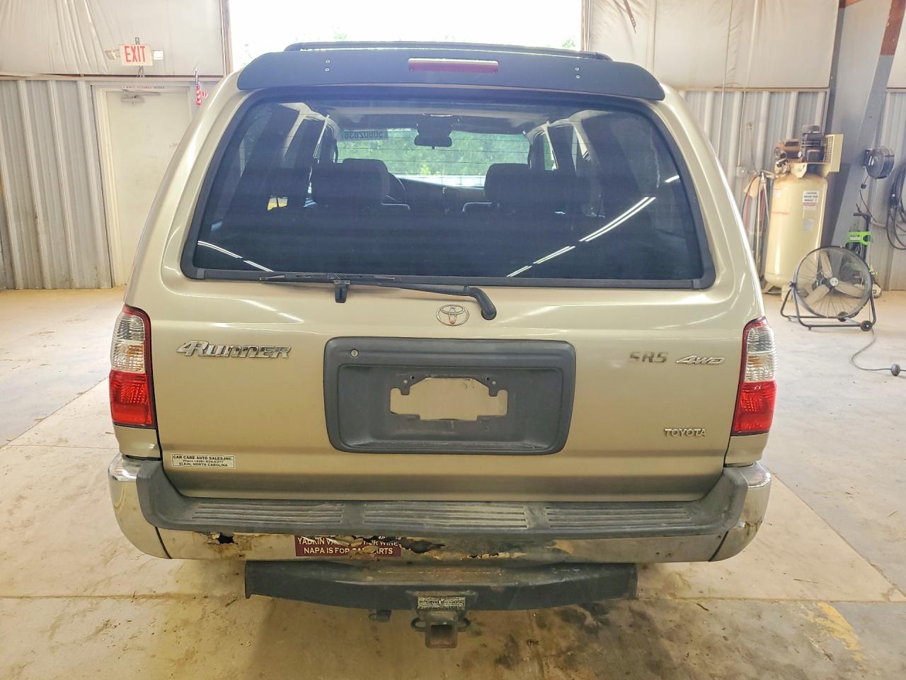 2001 TOYOTA 4RUNNER SR5 photo 11