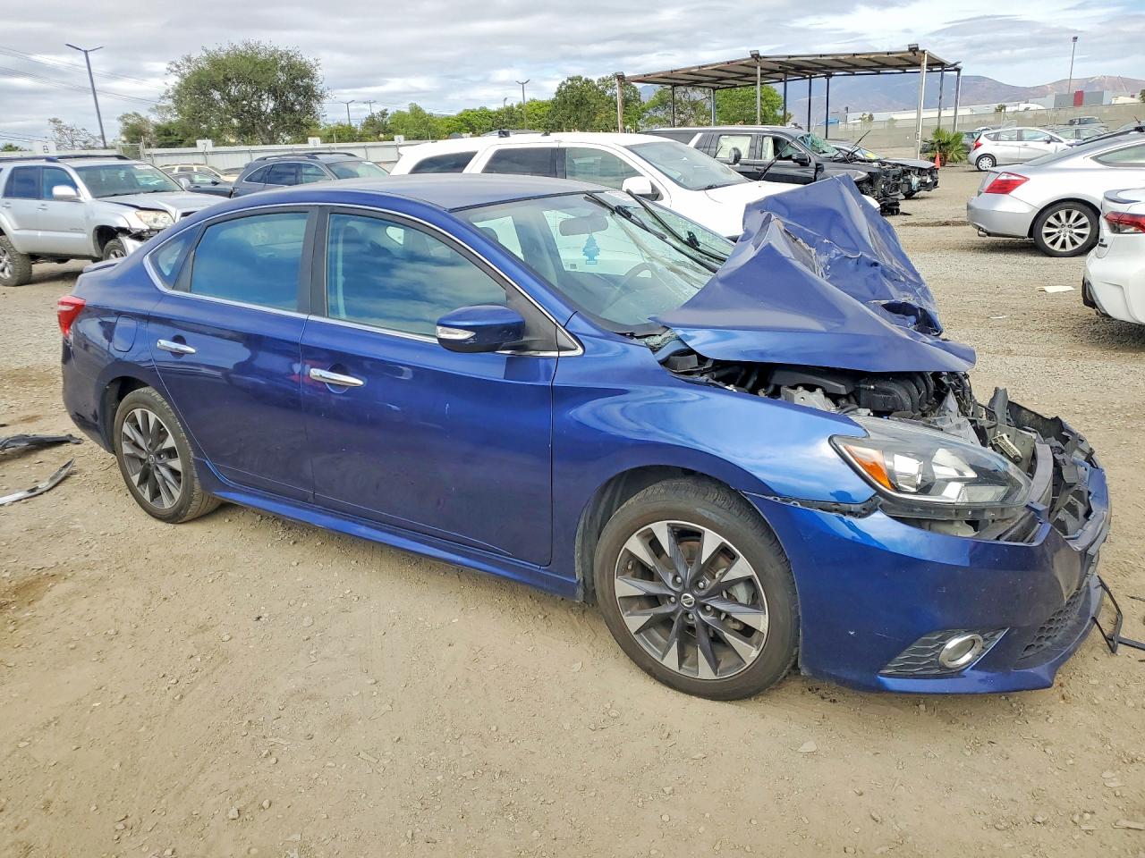 2017 NISSAN SENTRA SR photo 4