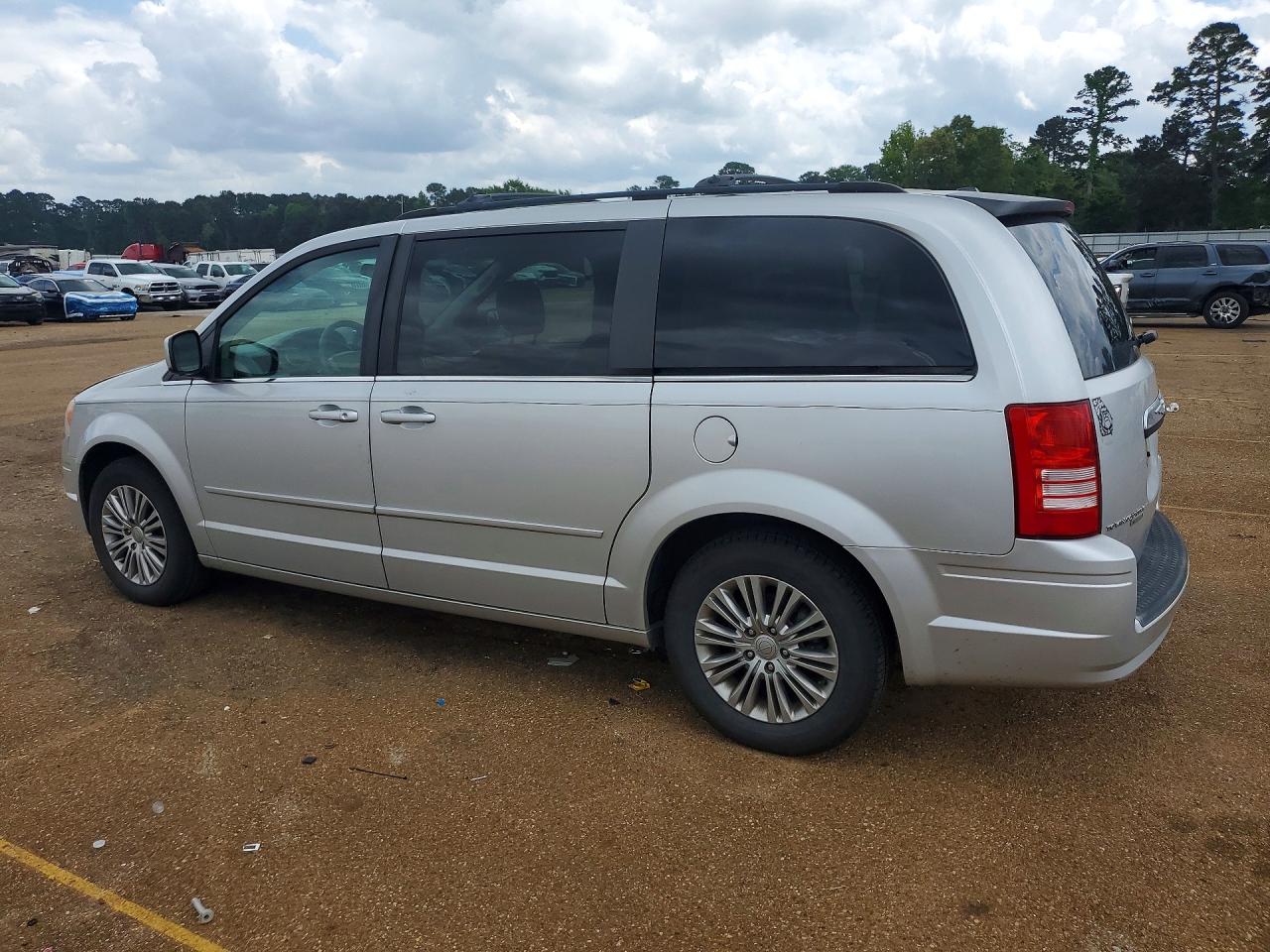 2008 CHRYSLER TOWN & COUNTRY TOURING photo 2