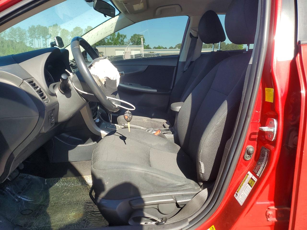 2010 TOYOTA COROLLA S photo 13