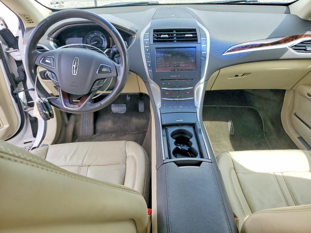 2015 LINCOLN MKZ HYBRID photo 15