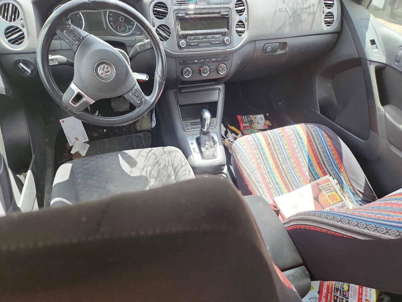 2013 VOLKSWAGEN TIGUAN S photo 15