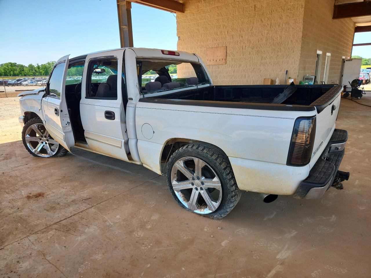 2006 CHEVROLET SILVERADO C1500 photo 4