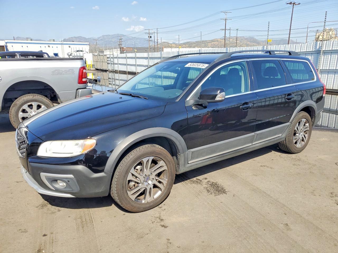2015 VOLVO XC70