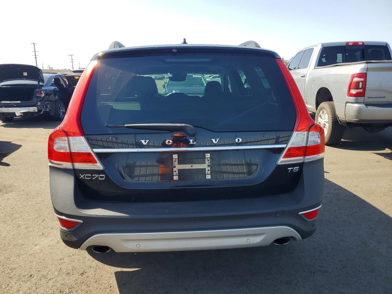 2015 VOLVO XC70 T5 PREMIER photo 6