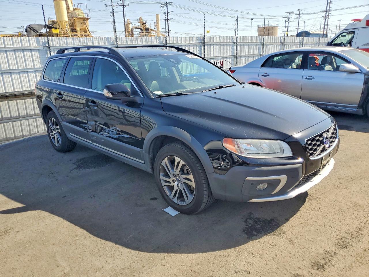 2015 VOLVO XC70 T5 PREMIER photo 4