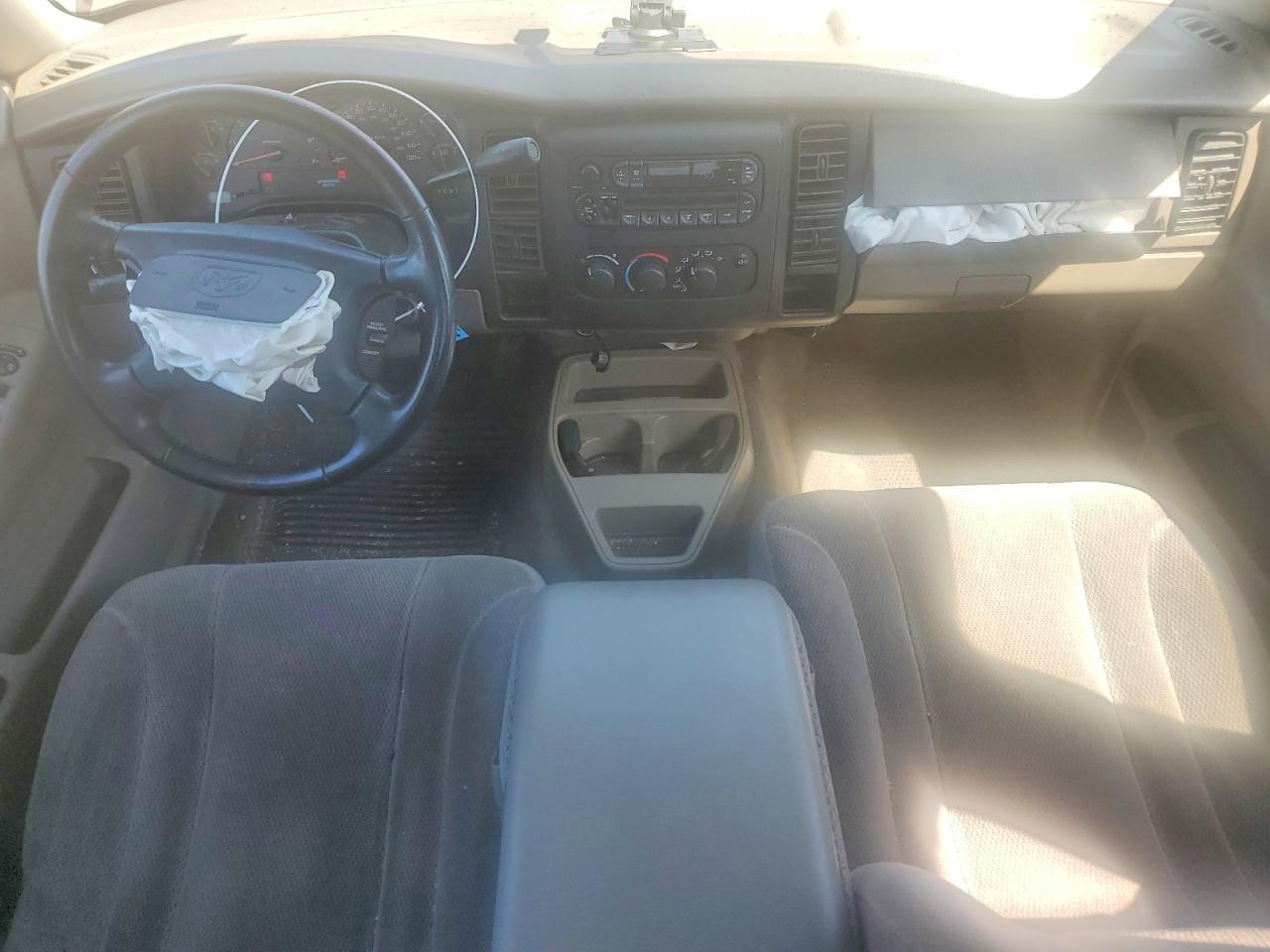 2002 DODGE DAKOTA QUAD SLT photo 15