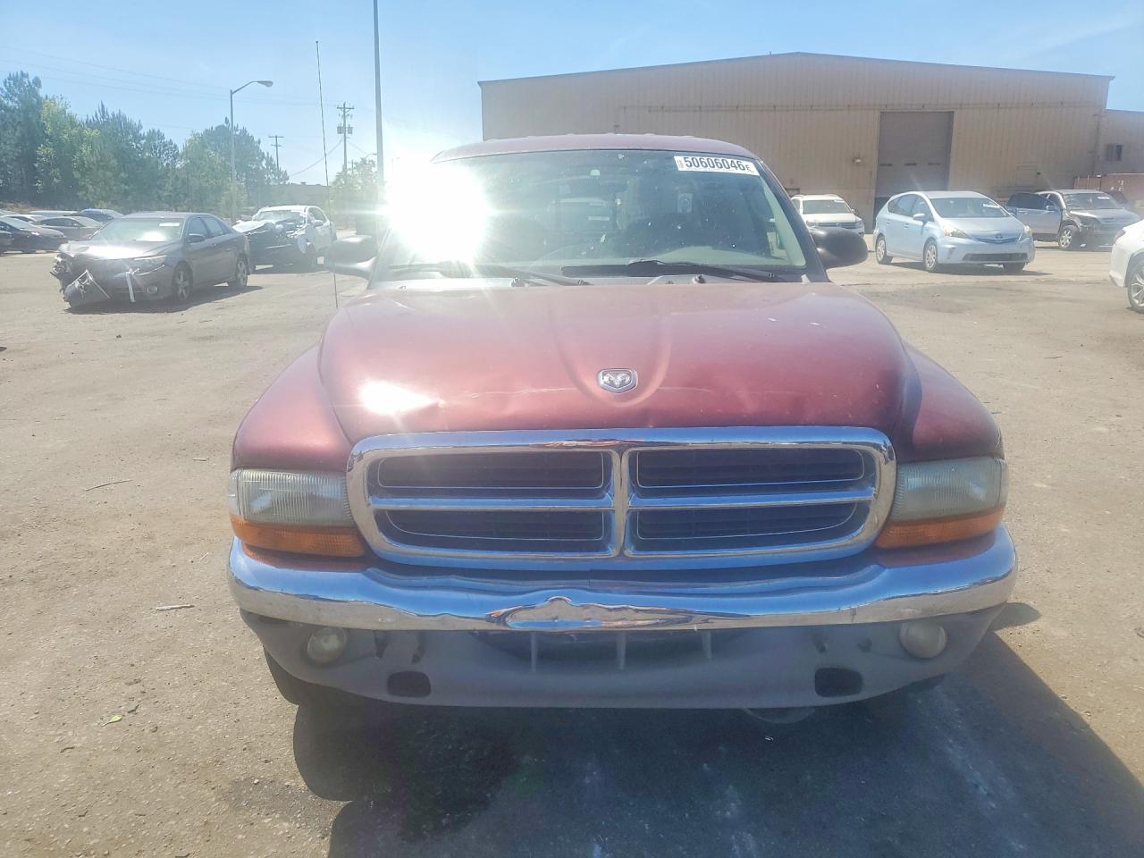 2002 DODGE DAKOTA QUAD SLT photo 9