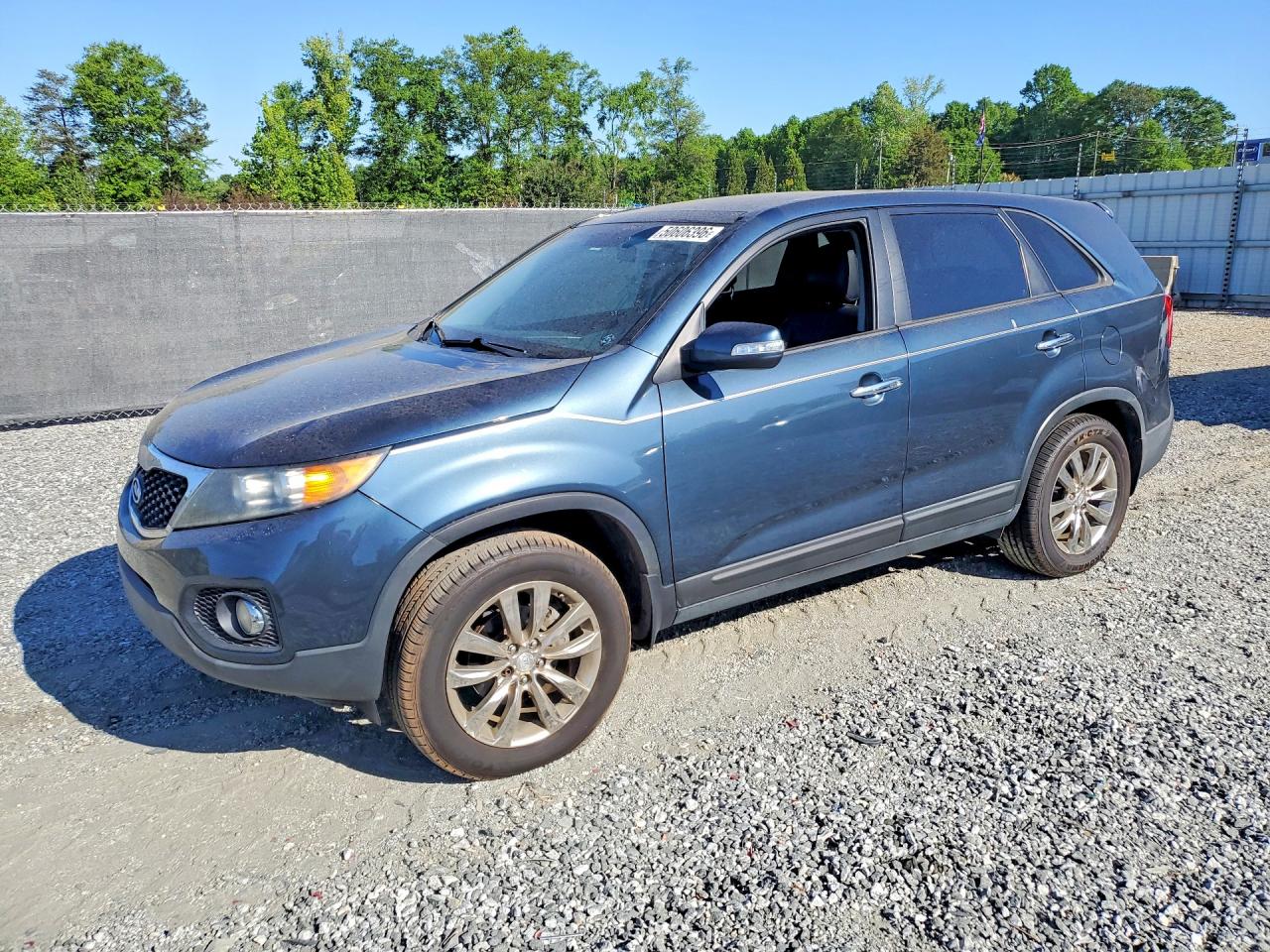 2011 KIA SORENTO