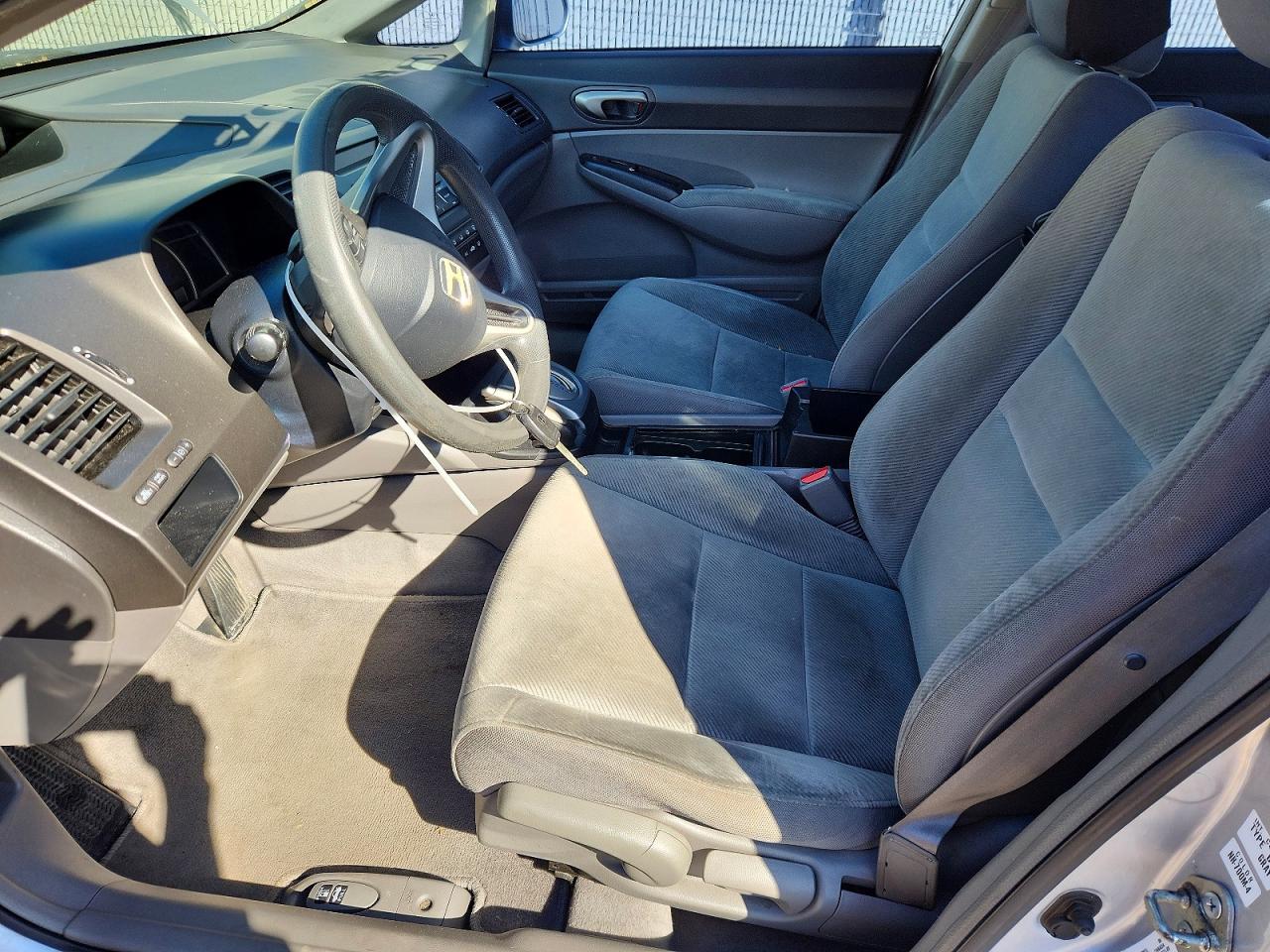 2010 HONDA CIVIC LX photo 7