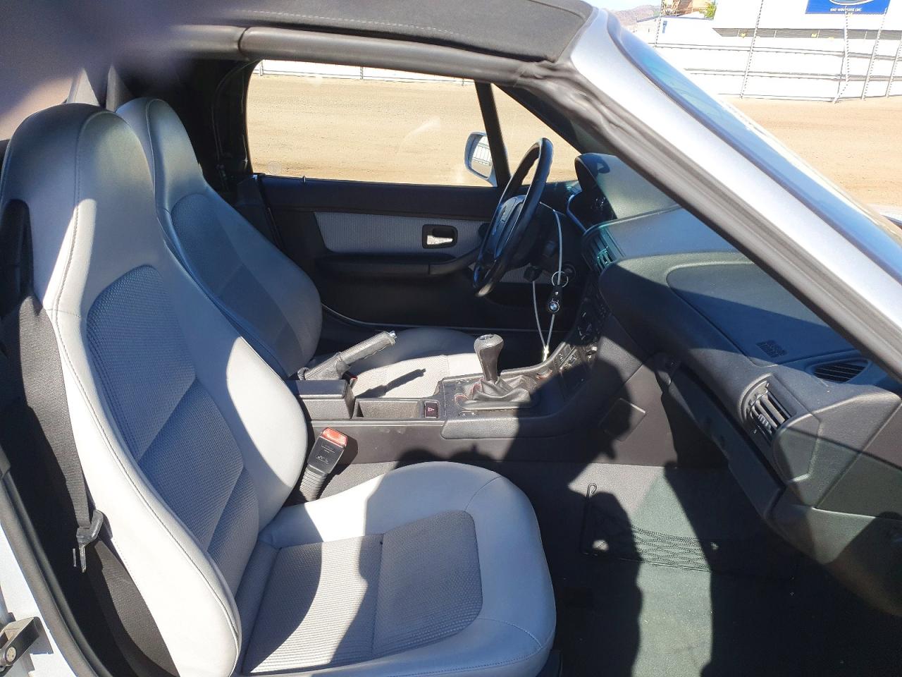 1998 BMW Z3 1.9 photo 10