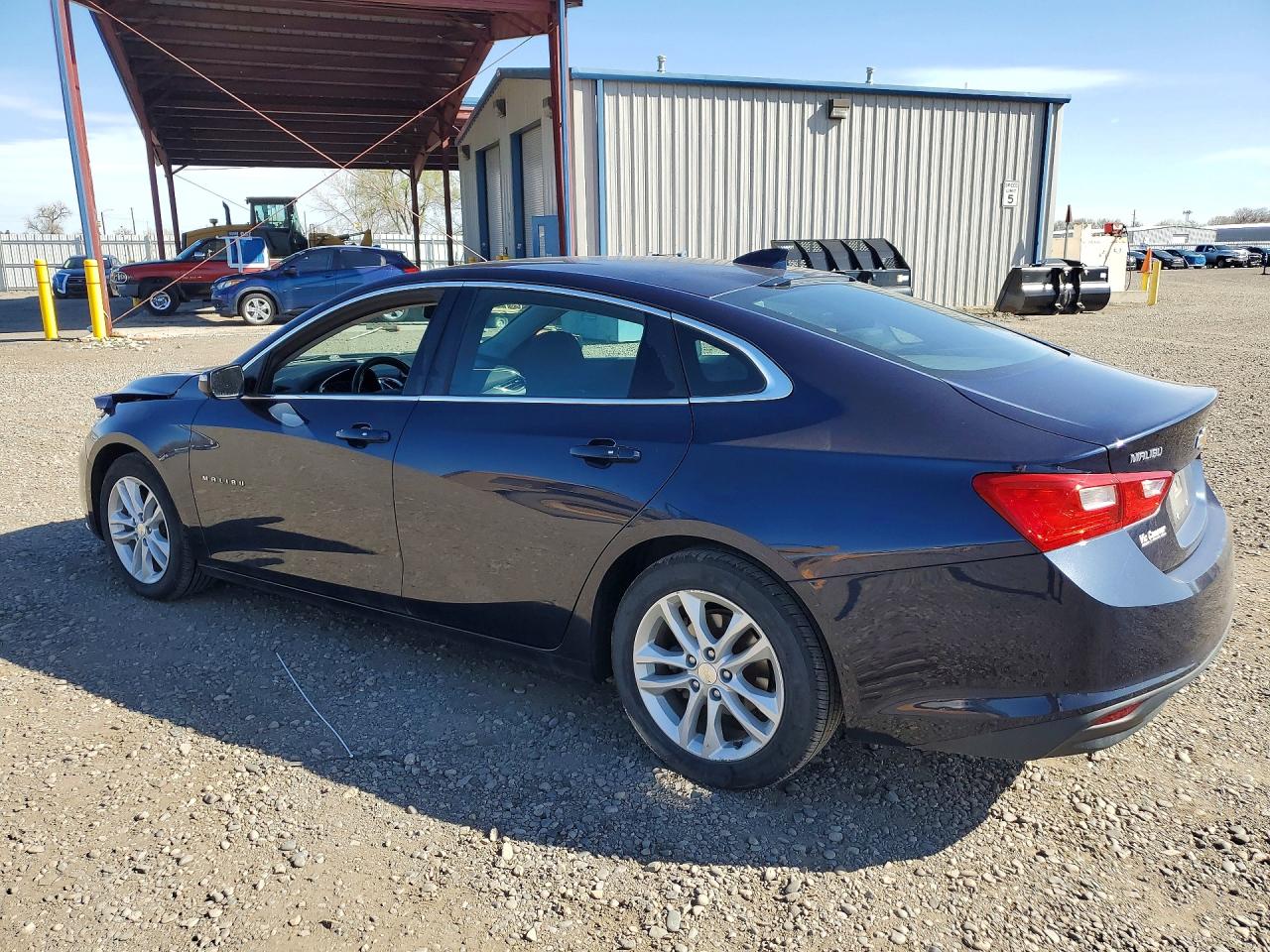 2016 CHEVROLET MALIBU LT photo 4