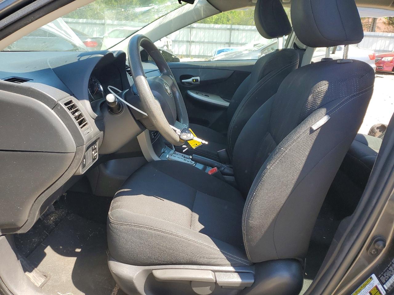 2012 TOYOTA COROLLA S photo 19