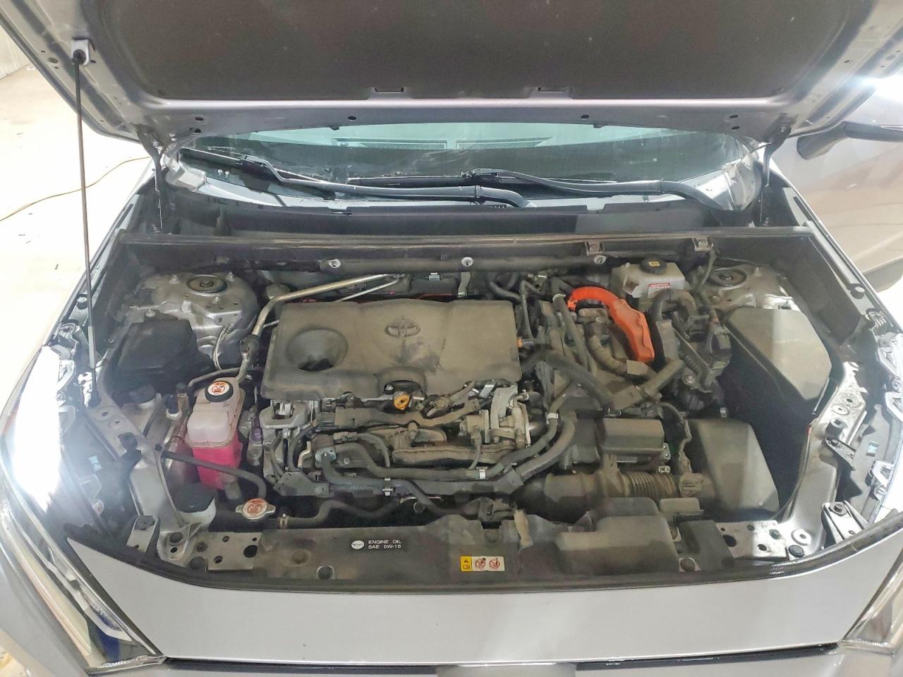 2021 TOYOTA RAV4 XLE photo 23