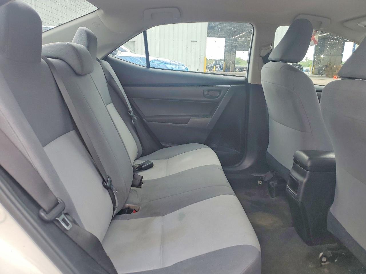 2018 TOYOTA COROLLA L photo 28