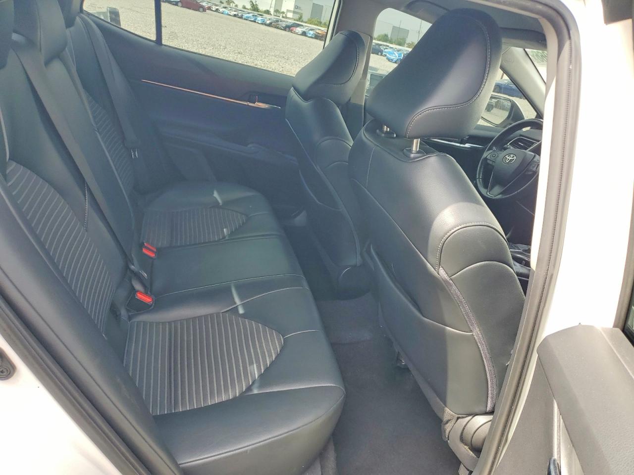2022 TOYOTA CAMRY SE photo 28