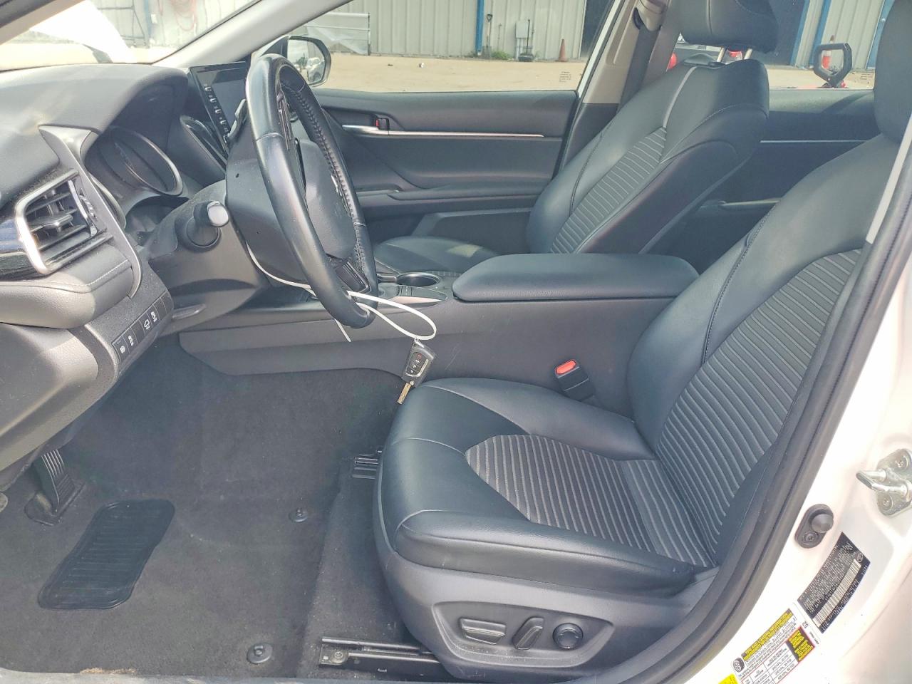 2022 TOYOTA CAMRY SE photo 19