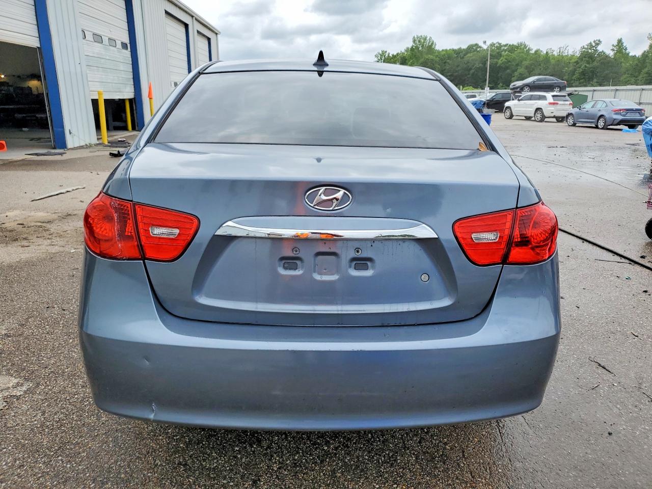 2010 HYUNDAI ELANTRA GLS photo 11