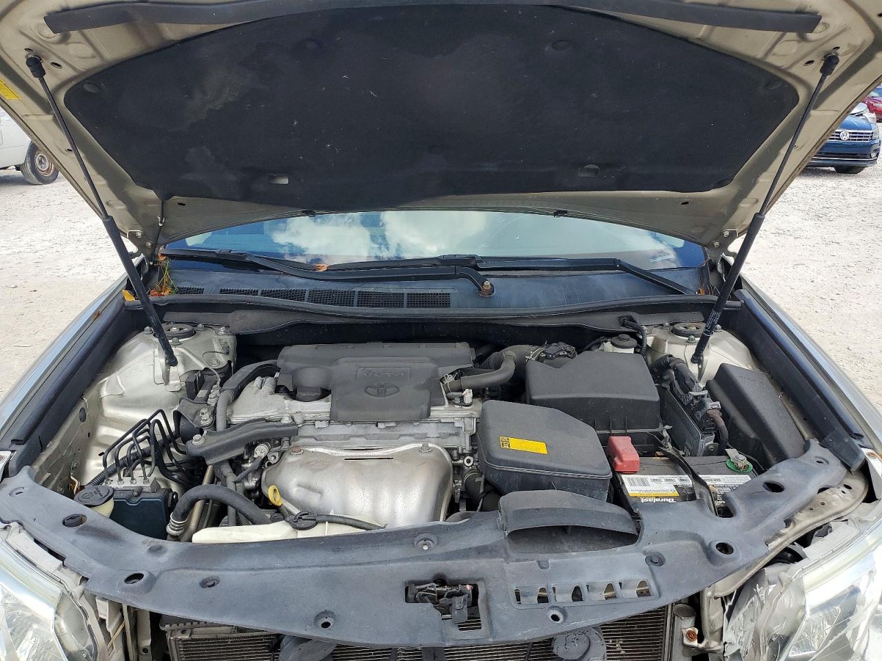 2014 TOYOTA CAMRY L photo 11