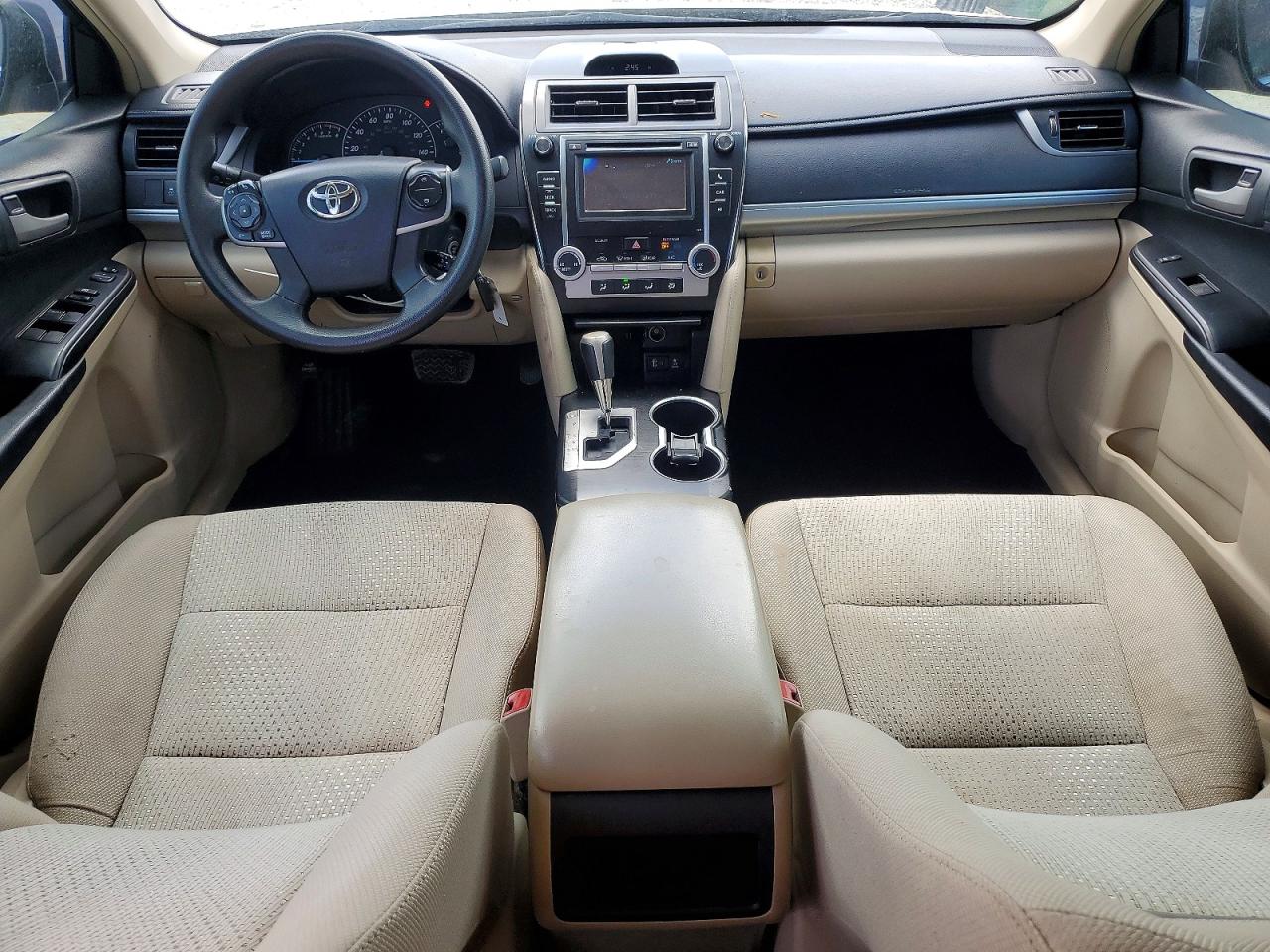 2014 TOYOTA CAMRY L photo 8