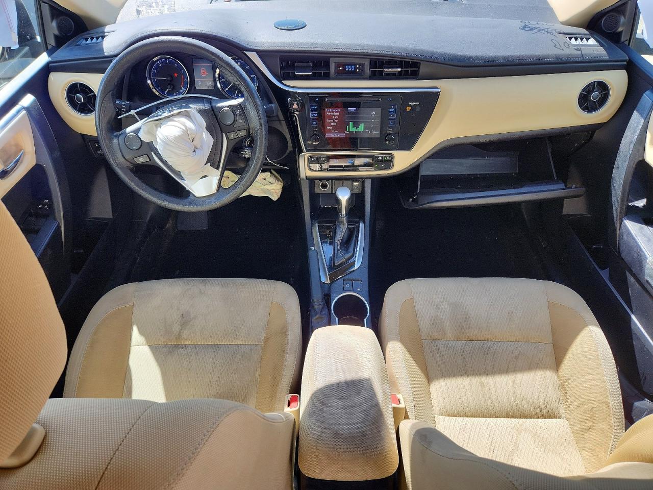 2017 TOYOTA COROLLA LE photo 22