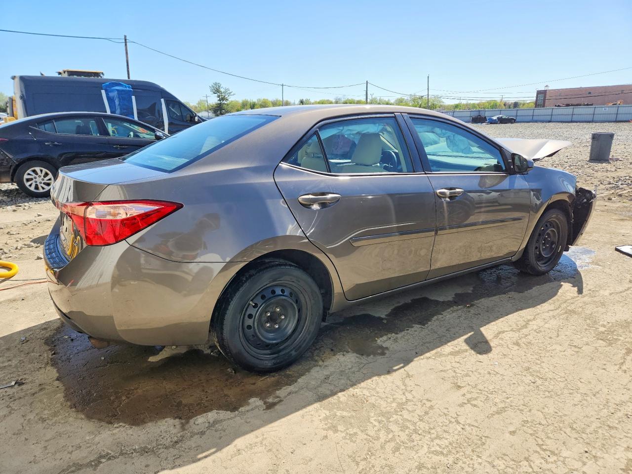2017 TOYOTA COROLLA LE photo 7