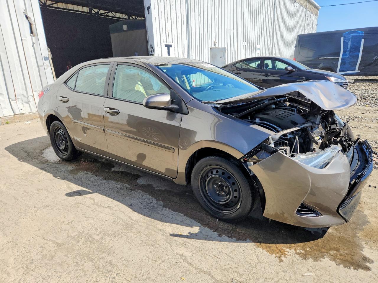 2017 TOYOTA COROLLA LE photo 10