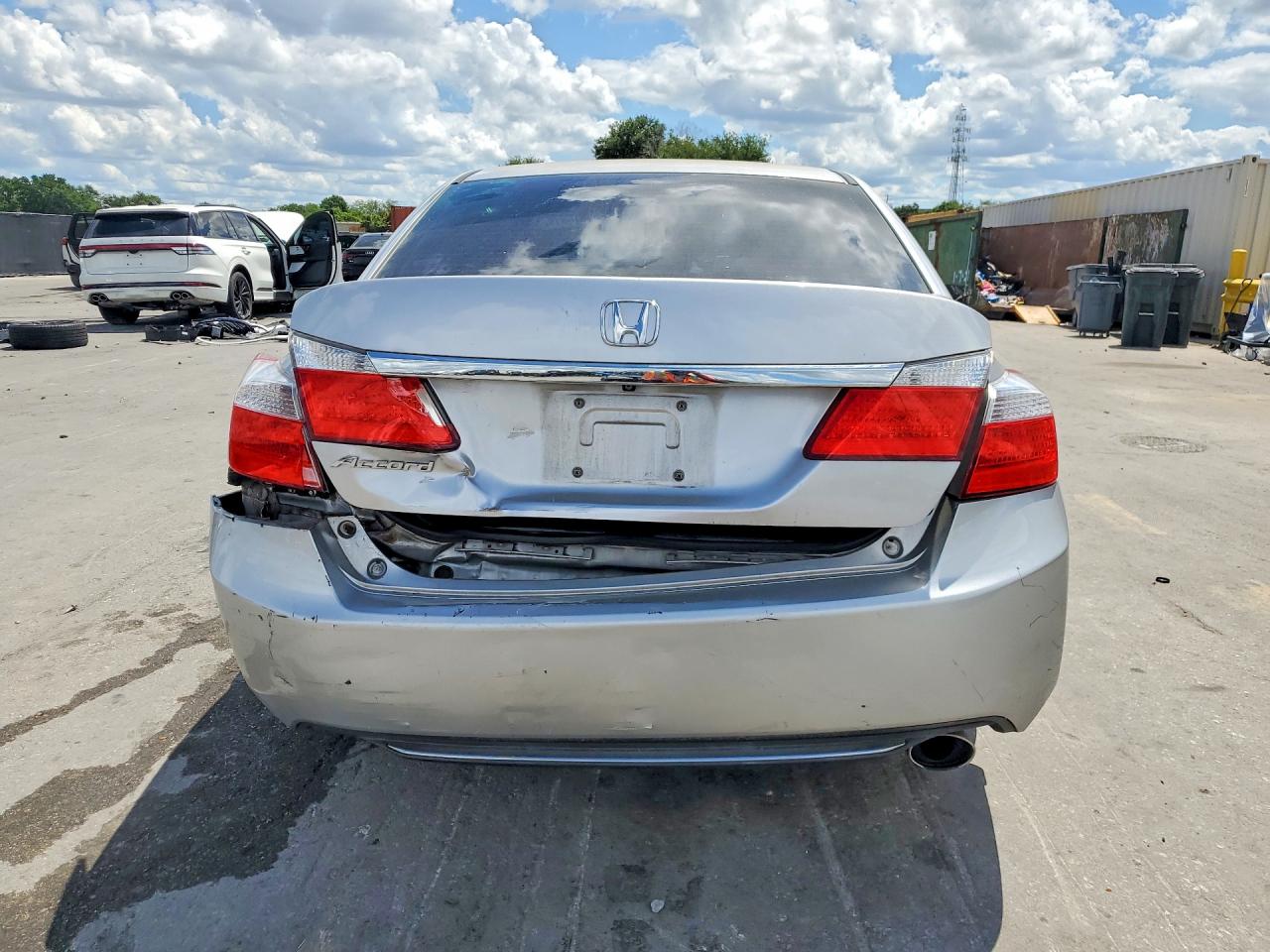 2014 HONDA ACCORD LX photo 16