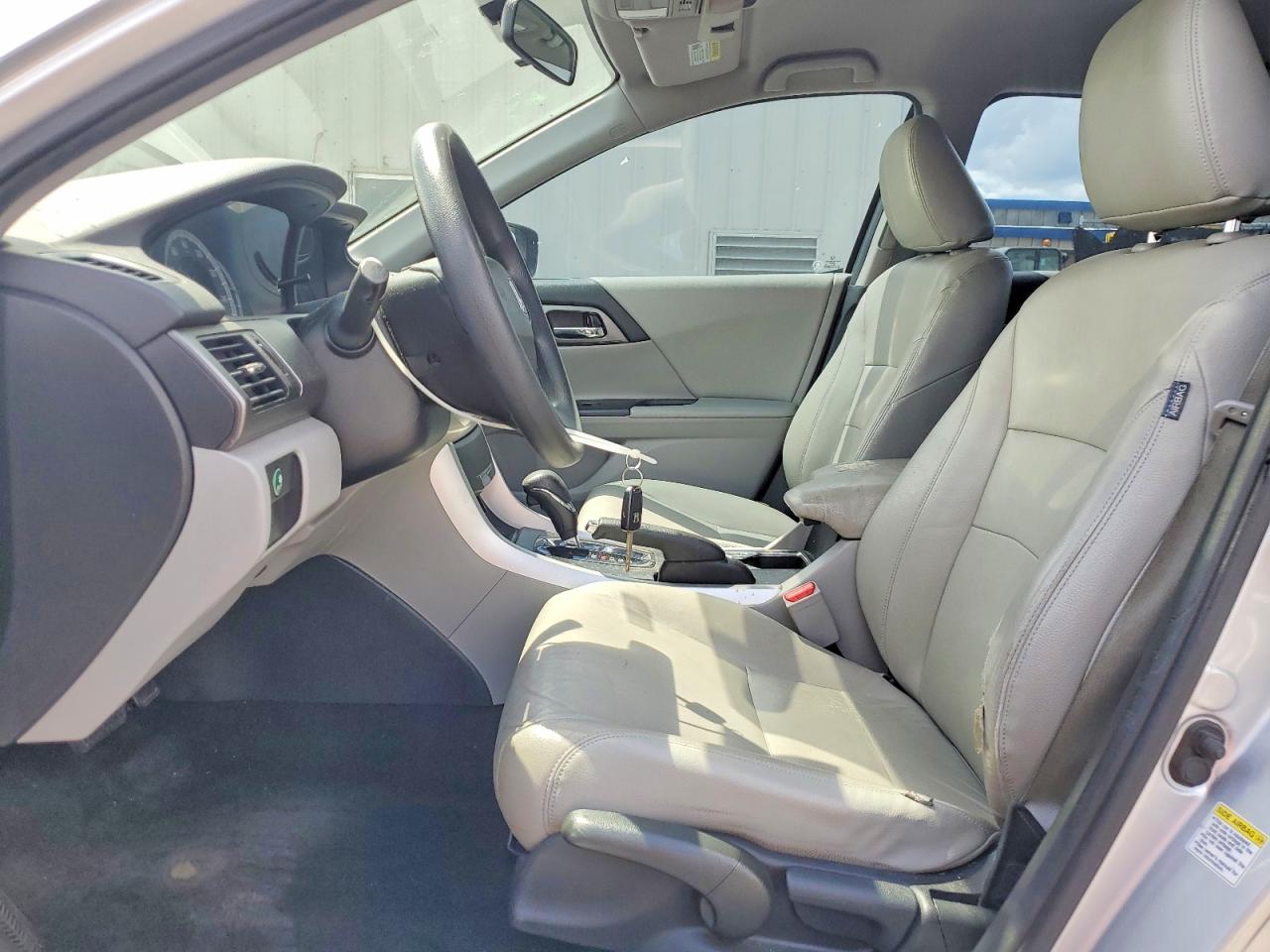 2014 HONDA ACCORD LX photo 19