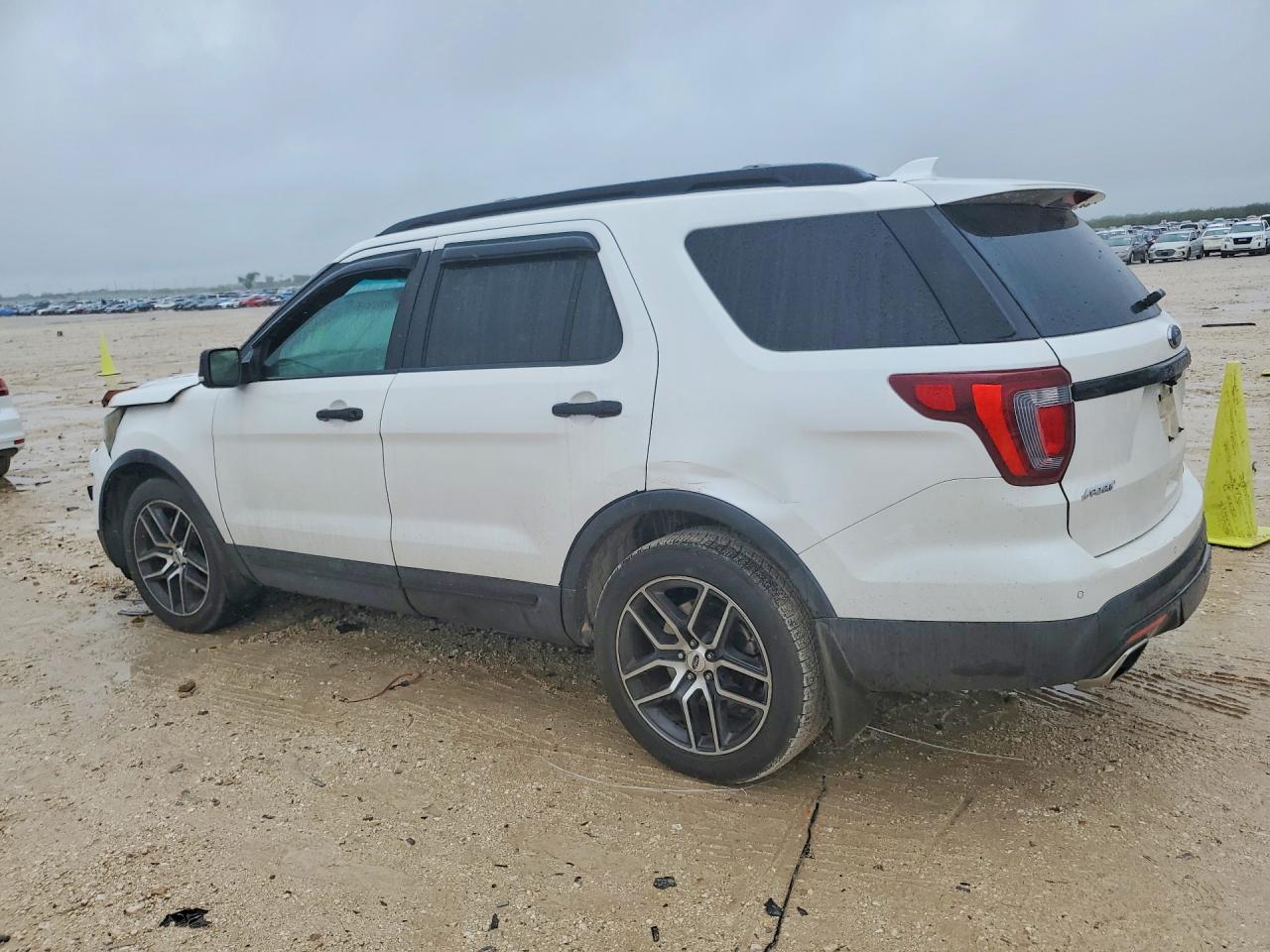 2016 FORD EXPLORER SPORT photo 3