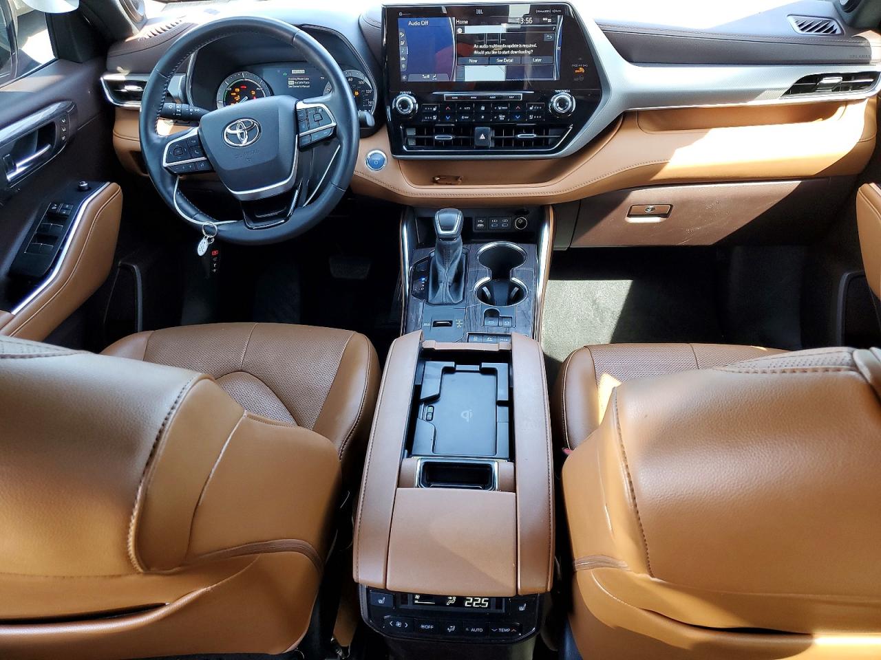 2022 TOYOTA HIGHLANDER HYBRID PLATINUM photo 8