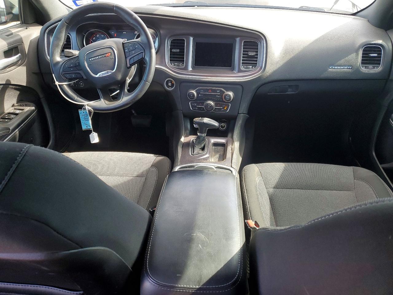 2018 DODGE CHARGER SXT photo 8