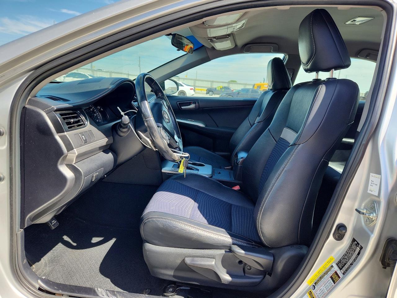 2013 TOYOTA CAMRY SE photo 13
