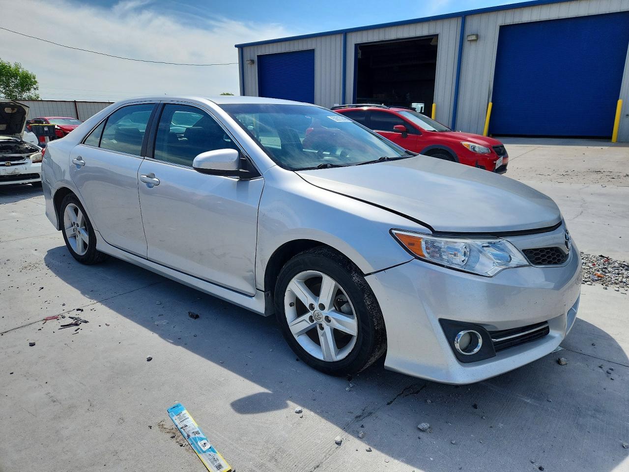 2013 TOYOTA CAMRY SE photo 7