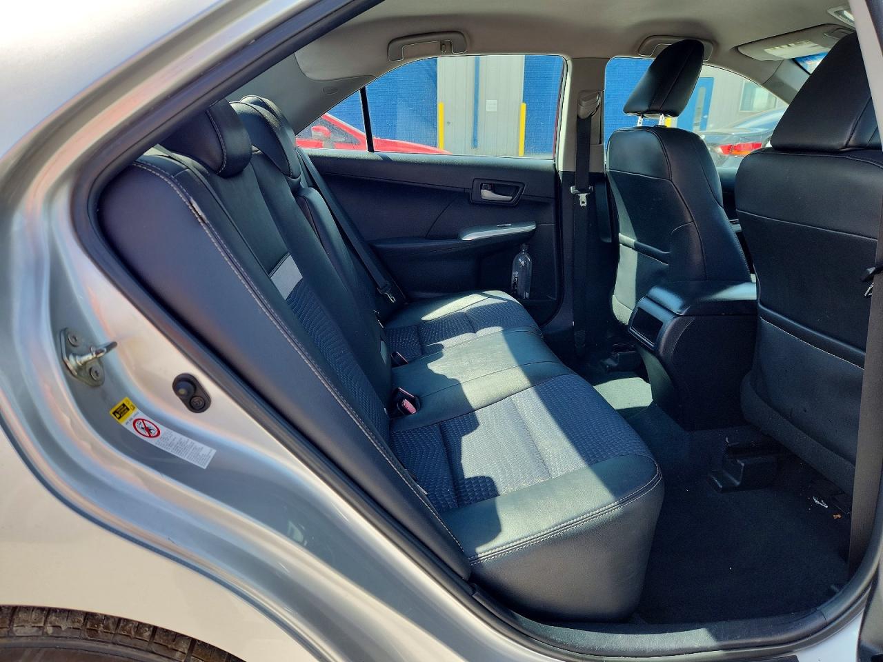 2013 TOYOTA CAMRY SE photo 19