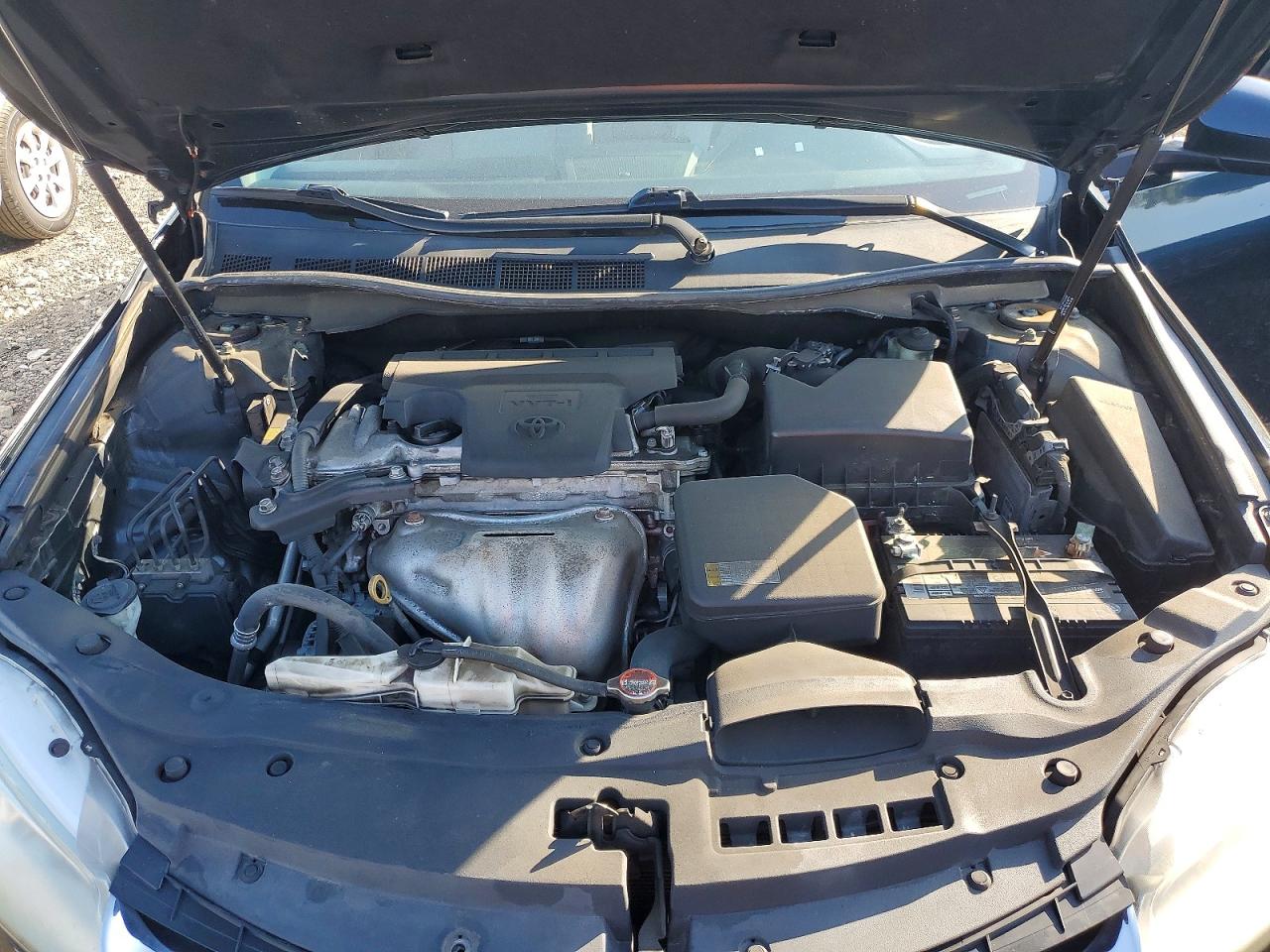2016 TOYOTA CAMRY LE photo 21