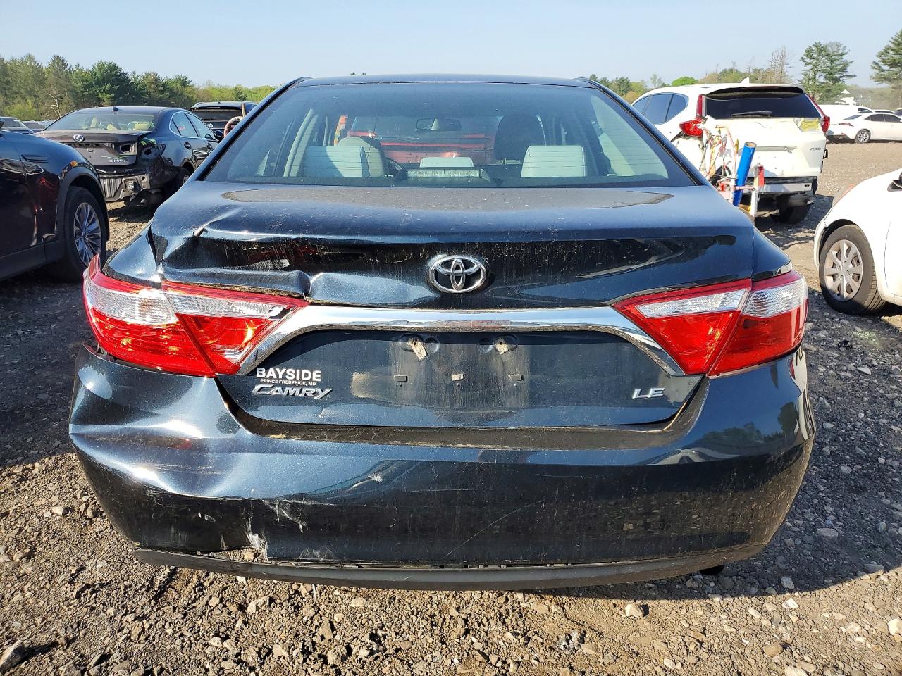2016 TOYOTA CAMRY LE photo 11