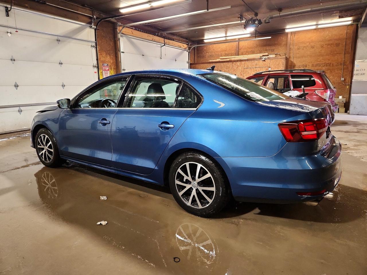 2017 VOLKSWAGEN JETTA SE photo 4