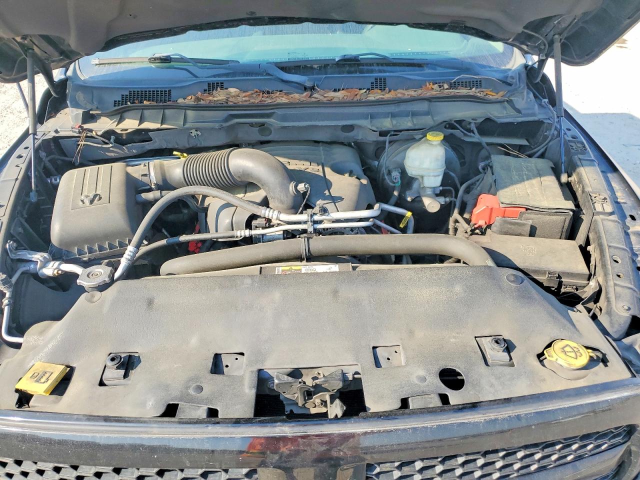 2013 RAM 1500 ST photo 31