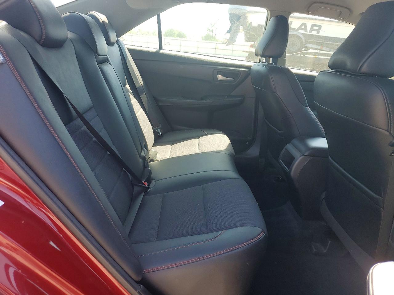 2017 TOYOTA CAMRY photo 19