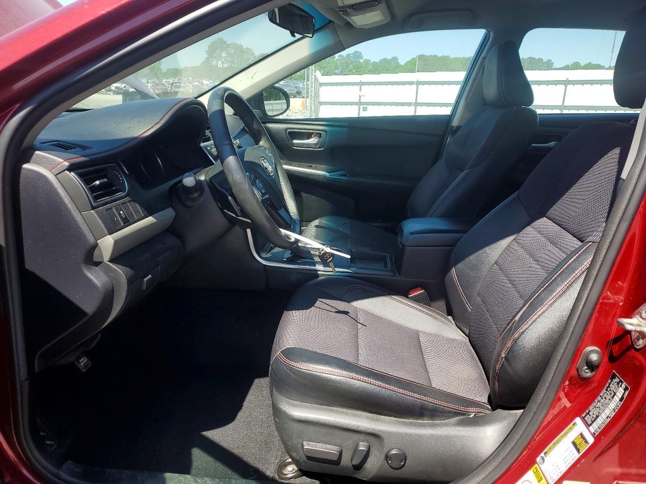 2017 TOYOTA CAMRY photo 13