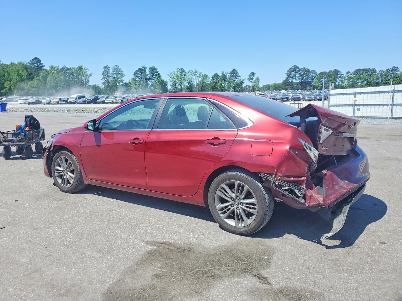 2017 TOYOTA CAMRY photo 3