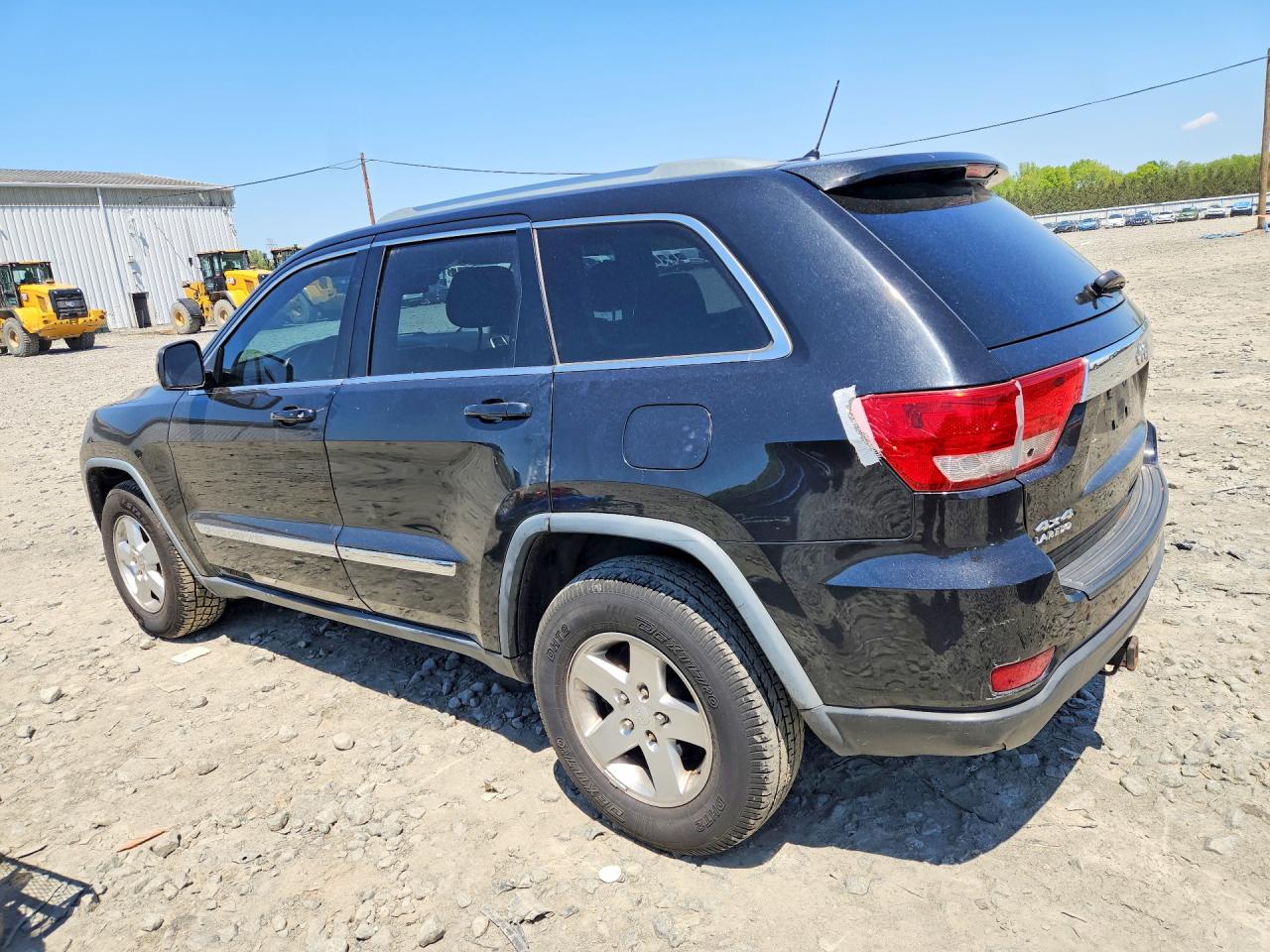 2012 JEEP GRAND CHEROKEE LAREDO photo 2