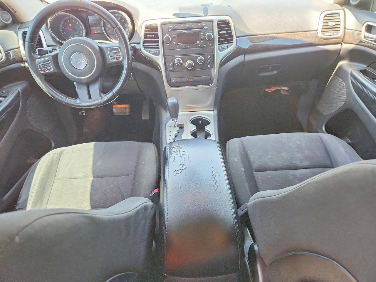 2012 JEEP GRAND CHEROKEE LAREDO photo 8
