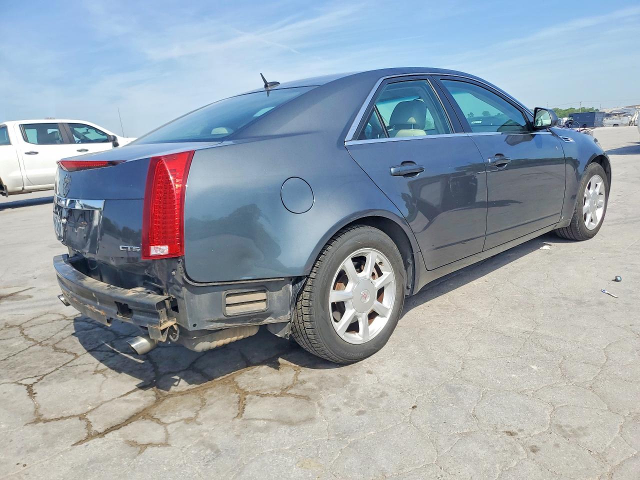 2008 CADILLAC CTS photo 3