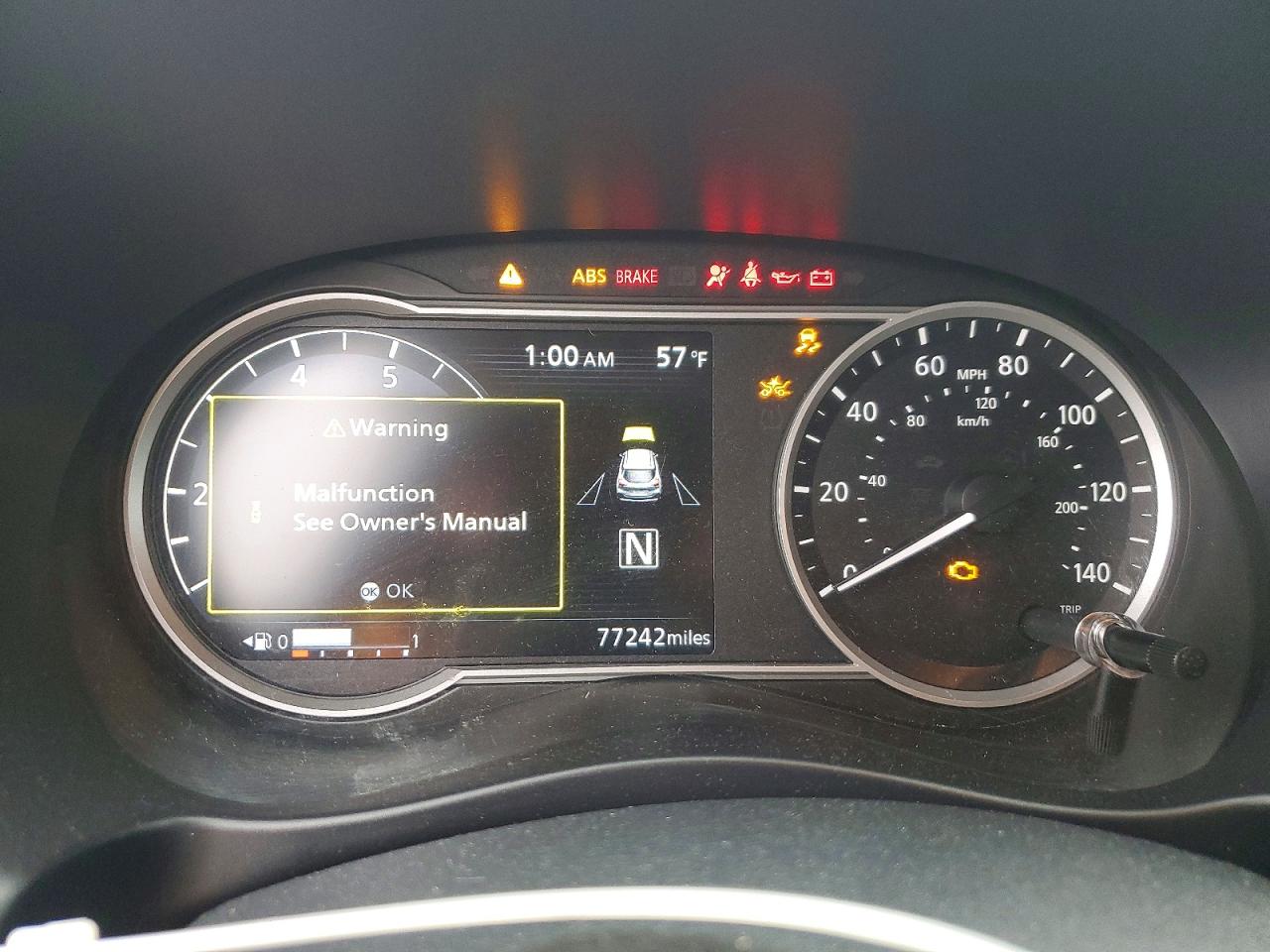 2018 NISSAN KICKS SV photo 17